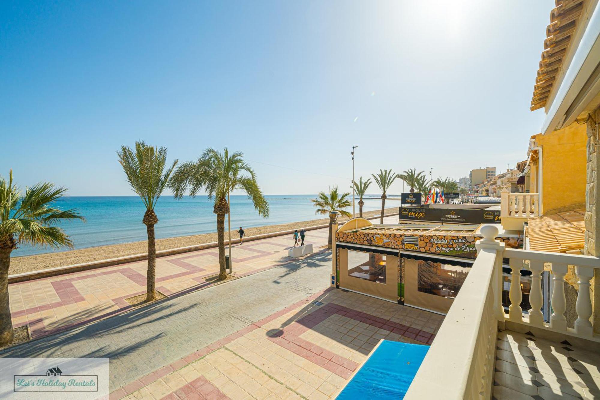 Front Line Jakarta 1 Sea View Apartment El Campello